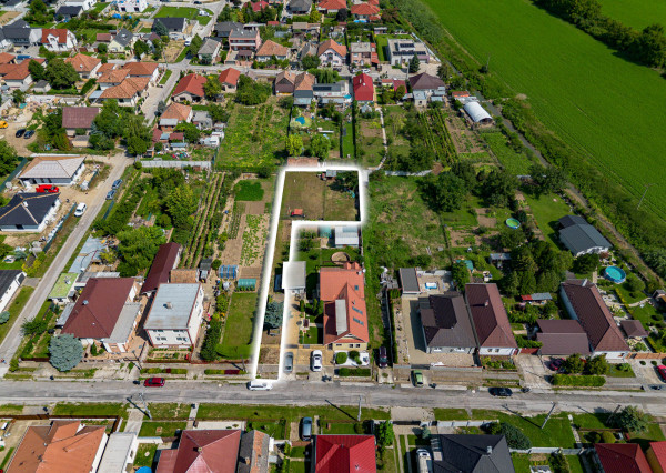 Na predaj pozemok pripravený na výstavbu v Pate