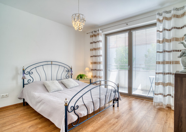 Na prenájom kompletne zariadený 2-izbový byt v centre Trnavy