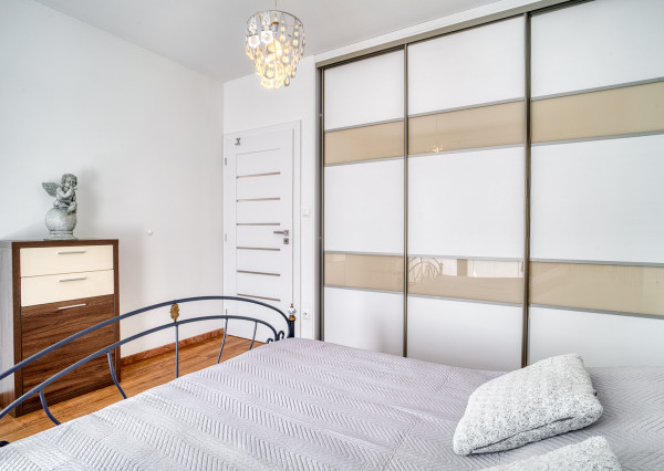 Na prenájom kompletne zariadený 2-izbový byt v centre Trnavy