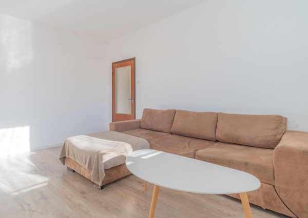 REZERVOVANÉ: Na predaj 2-izbový byt v príjemnej lokalite Popradu