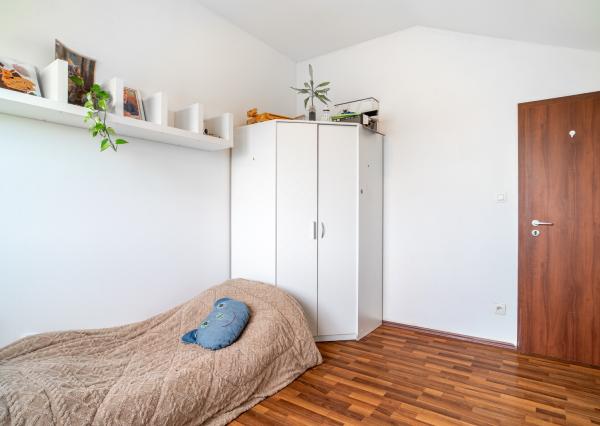 Na predaj dom so vstupom do súkromného jazera v Hrubej Borši