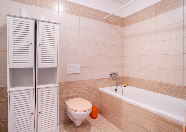 Na predaj dom so vstupom do súkromného jazera v Hrubej Borši