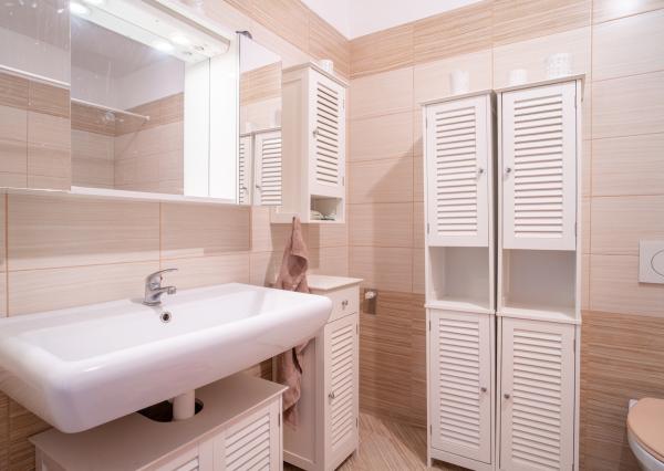 Na predaj dom so vstupom do súkromného jazera v Hrubej Borši