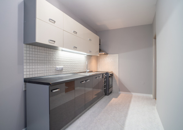 Na predaj priestranný 2-izbový byt vo vyhľadávanej časti v Trnave