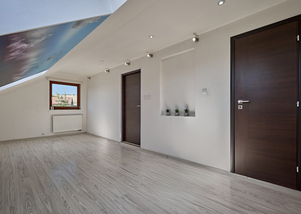 Na predaj čiastočne zariadený dom v Župčanoch