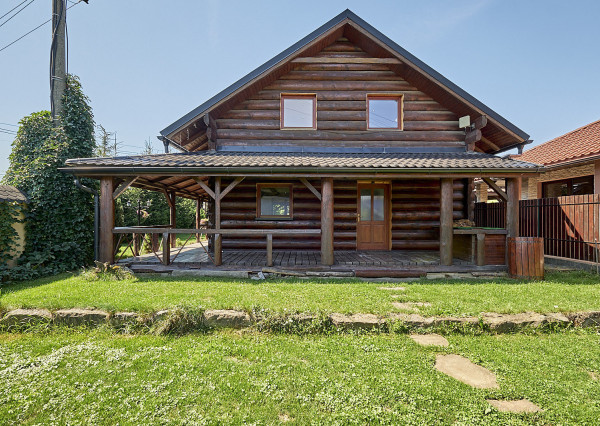 Na predaj čiastočne zariadený dom v Župčanoch