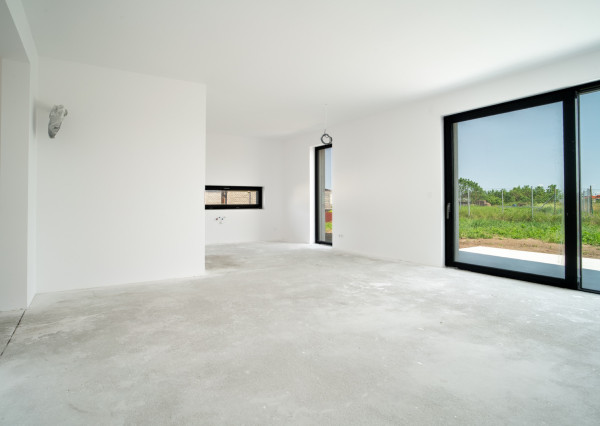 Na predaj skolaudovaný 4-izbový rodinný dom v obci Zohor