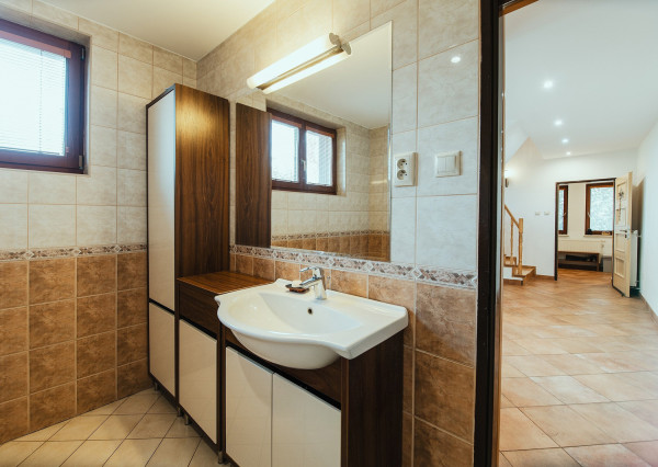 Na prenájom štýlový 4-izbový rodinný dom v Trenčíne