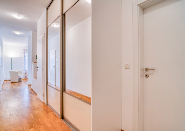 Na prenájom neštandardný 3-izbový byt Bratislava-Líščie Nivy