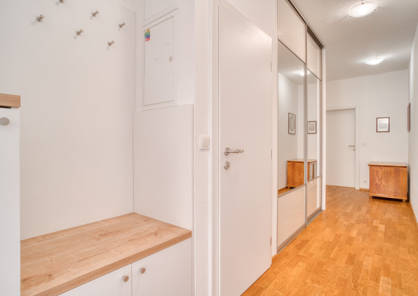 Na prenájom neštandardný 3-izbový byt Bratislava-Líščie Nivy