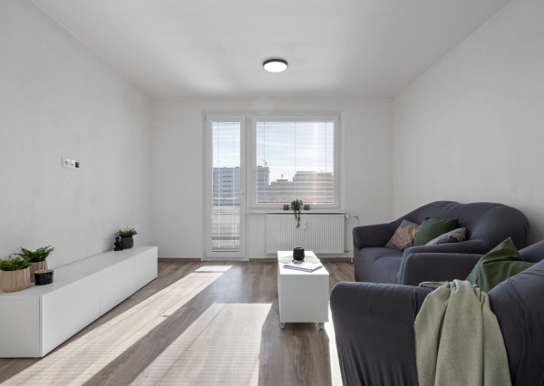 Na prenájom moderný 2-izbový byt v Bratislave - Riazanská