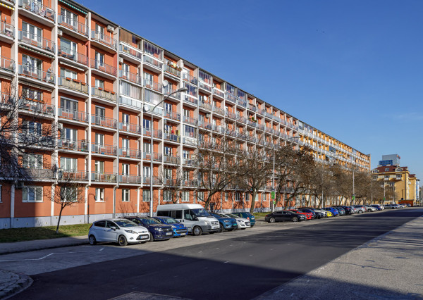 Na prenájom moderný 2-izbový byt v Bratislave - Riazanská