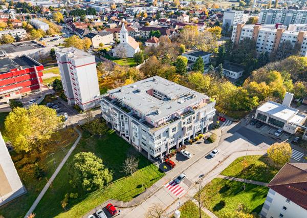 Na prenájom 2-izbový byt v centre Šamorína