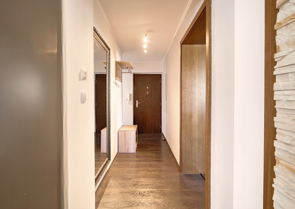 Na predaj priestranný 2-izbový byt v Novom Meste nad Váhom