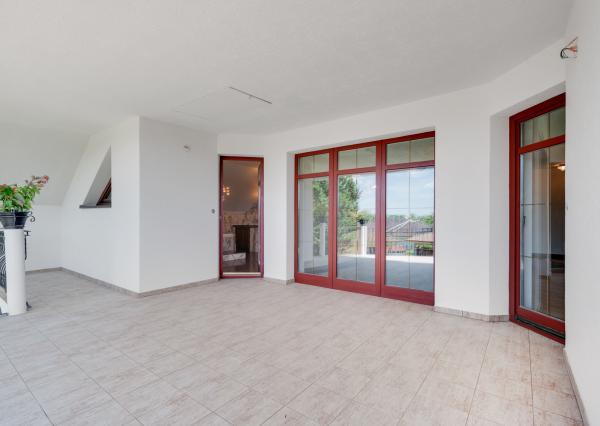 Na predaj 6-izbové rodinné sídlo v Šamoríne