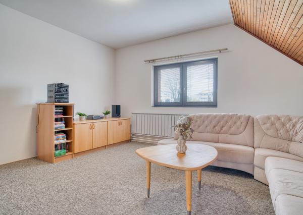 Na predaj 5-izbový rodinný dom – Bratislava, Vrakuňa