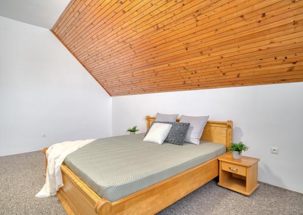 Na predaj 5-izbový rodinný dom – Bratislava, Vrakuňa