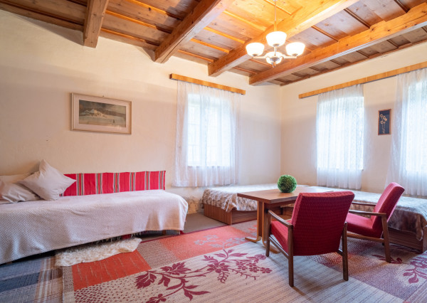 Na predaj autentická chalúpka 15km od Banskej Štiavnice