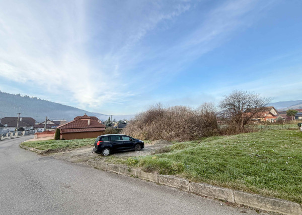 Na predaj veľkorysý pozemok pre rodinný dom v obci Heľpa