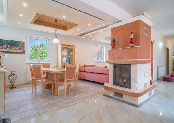 Na predaj priestranný rodinný dom v obci Zlaté Klasy