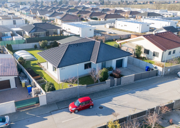 Na predaj atraktívna 4-izbová novostavba v Miloslavove