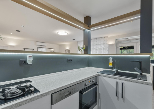 Na predaj štýlový penzión s priamym prístupom k vode v obci Blahová