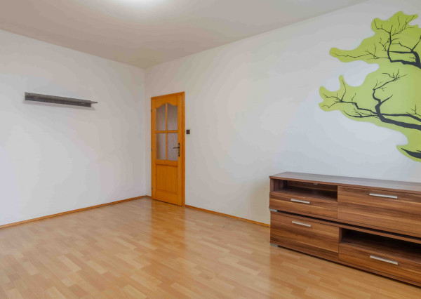 Na predaj 3-izbový byt s potenciálom v tichej lokalite Popradu