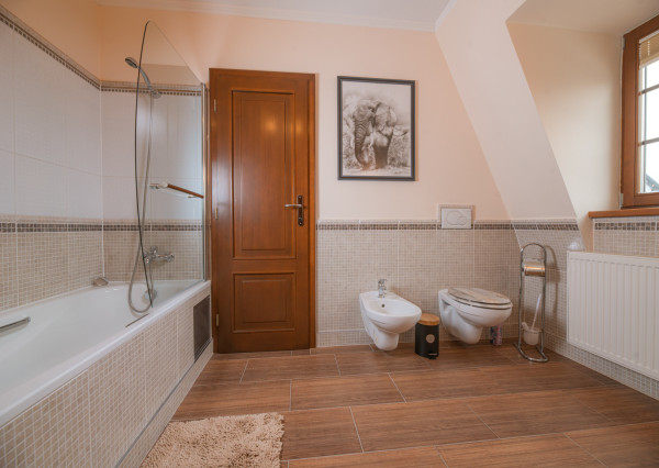 Na predaj nadštandardný rodinný dom s bazénom, Soblahov