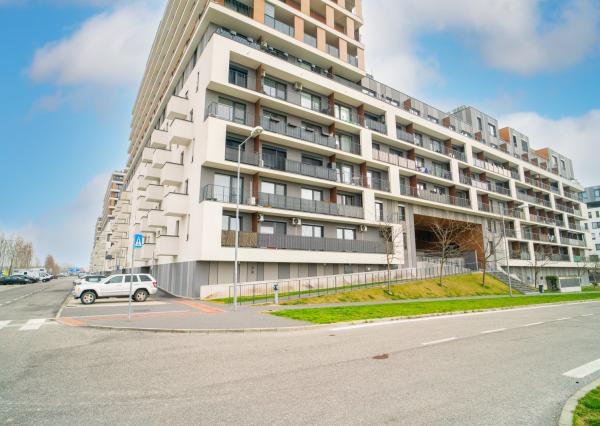 Na prenájom garážové parkovacie miesto na Slnečniciach v Petržalke