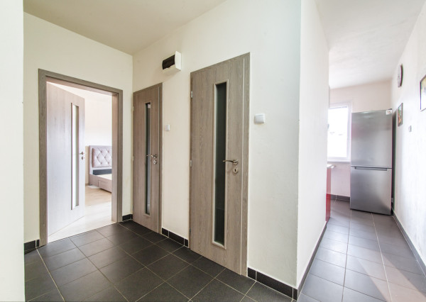 REZERVOVANÉ Na predaj 2-izbový byt s loggiou v Martine