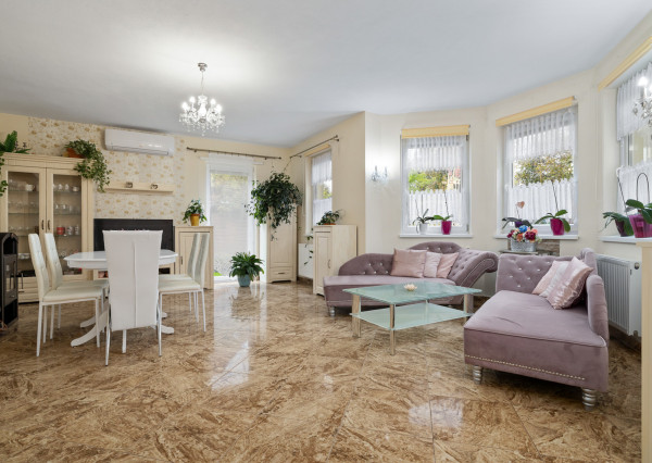 Na predaj rozprávkový dom s krásnou záhradou v Hviezdoslavove