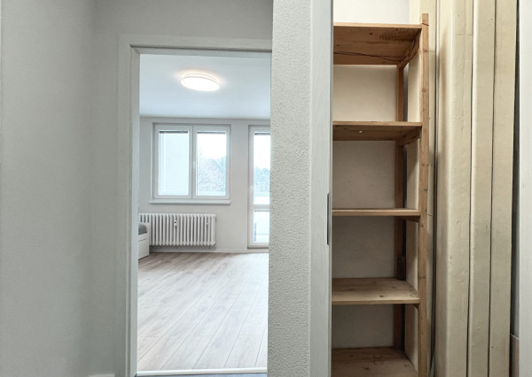 Na prenájom kompletne zrekonštruovaný byt v Trenčíne - Juh II