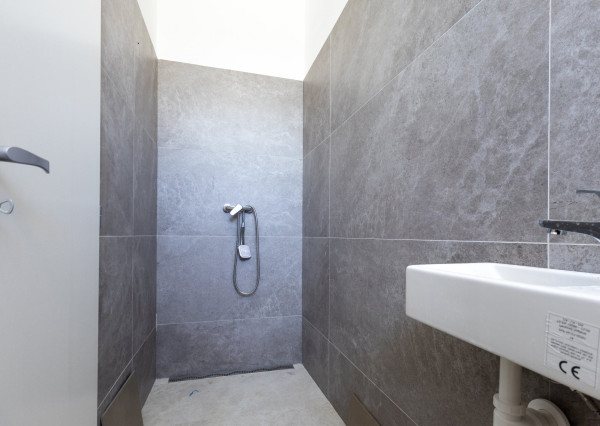 Predaj 4-izbová bytová jednotka v dvojdome v Lehniciach