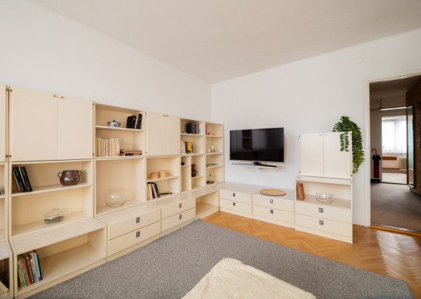 REZERVOVANÉ: Na predaj štýlový 3-izbový byt v centre Starej Turej