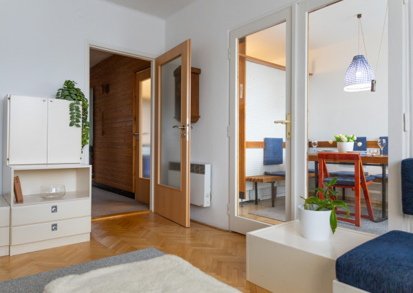 REZERVOVANÉ: Na predaj štýlový 3-izbový byt v centre Starej Turej