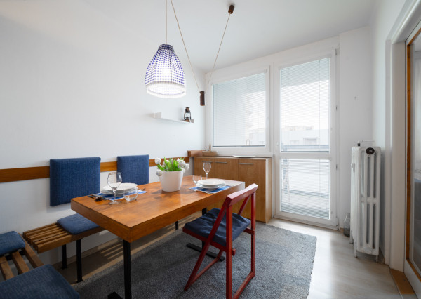 REZERVOVANÉ: Na predaj štýlový 3-izbový byt v centre Starej Turej