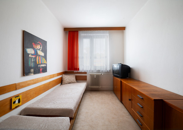 REZERVOVANÉ: Na predaj štýlový 3-izbový byt v centre Starej Turej