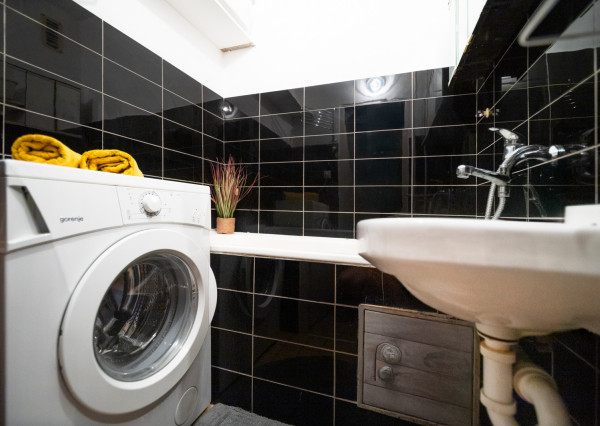 REZERVOVANÉ: Na predaj štýlový 3-izbový byt v centre Starej Turej