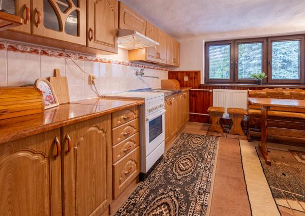 Na predaj 2-generačný rodinný dom v obci Zámutov