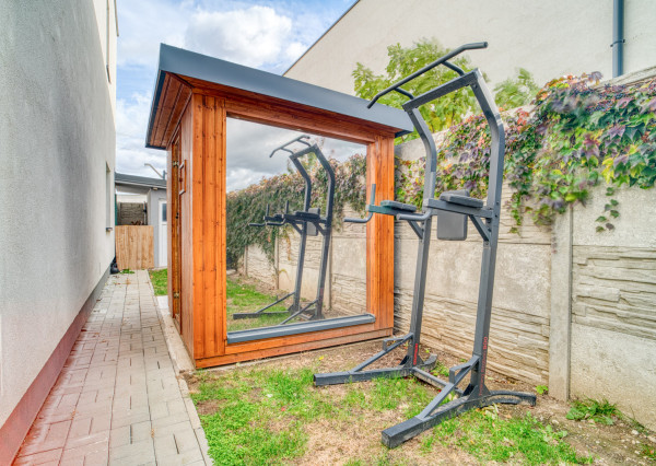 Na predaj priestranný 4-izbový rodinný dom v Bernolákove