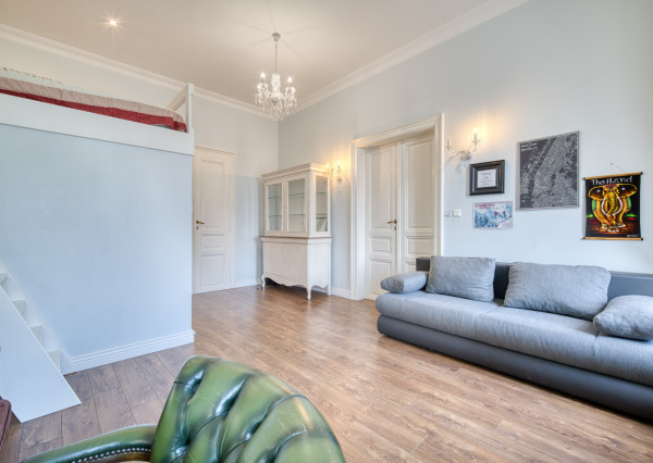 Na prenájom exkluzívny 3-izbovy byt v Starom Meste