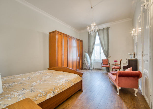 Na prenájom exkluzívny 3-izbovy byt v Starom Meste