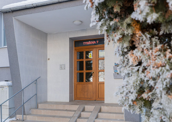 Na predaj luxusne zrekonštruovaný 3-izbový byt ulica Tyršová Humenné