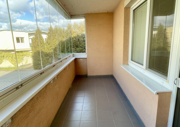 Kompletne zariadený 3-izbový byt s loggiou a garážovým státím v cene