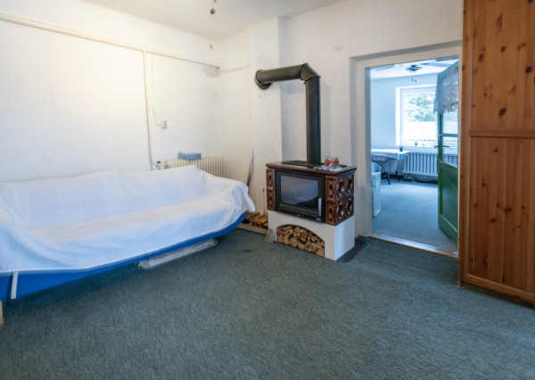 Na predaj rodinný dom s rozľahlým pozemkom v obci Blahová