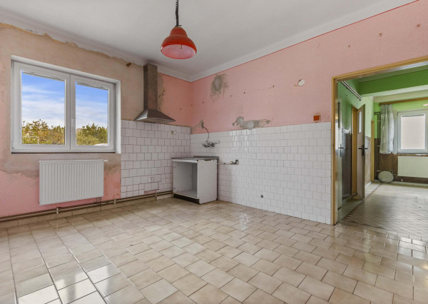 Na predaj rodinný dom za výhodnú cenu v centre Malaciek