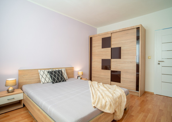 Na prenájom 2-izbový byt v tichej časti centra Malaciek