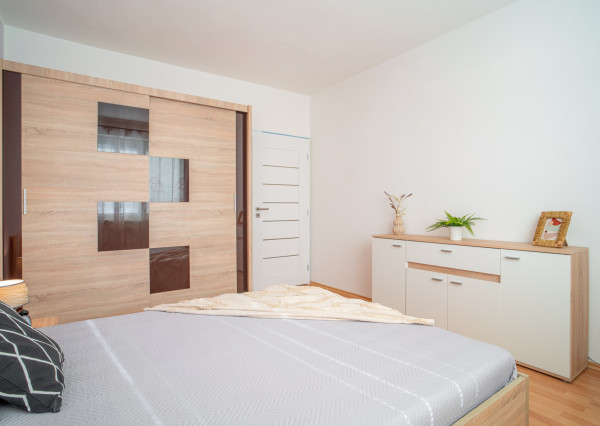 Na prenájom 2-izbový byt v tichej časti centra Malaciek