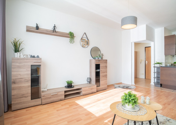 Na prenájom 2-izbový byt v tichej časti centra Malaciek