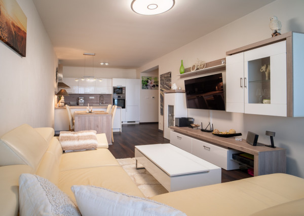 Na predaj 3-izbový byt v tichej časti Senca s parkovaním